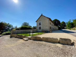 Maison Spacieuse à Boulieu